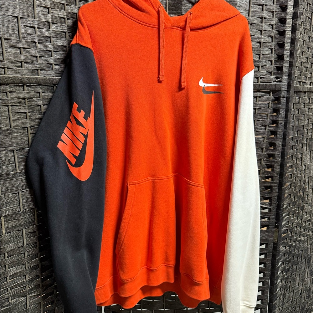 Nike Men's Tri-Color Hoodie - Orange, Black, and White excellent condition XL